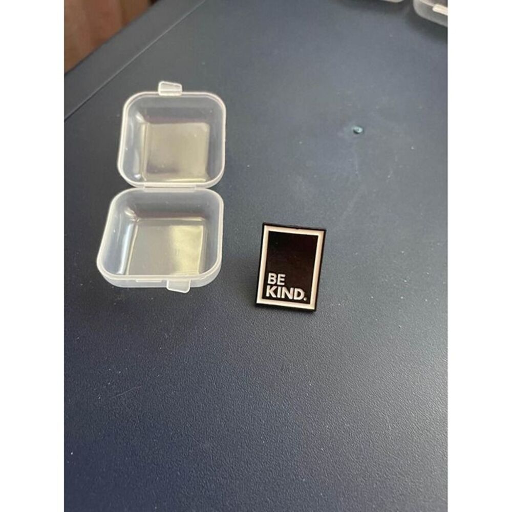 Be Kind Lapel Pin
